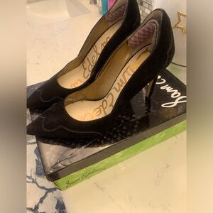 Sam Eldaman black suede 71/2 shoes